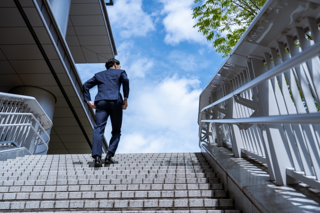 秦野市　巻き爪　階段