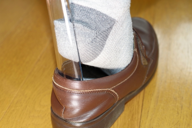 秦野市　巻き爪　靴