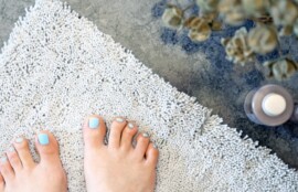 秦野市　巻き爪　足