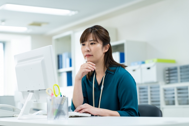 久里浜　巻き爪　女性