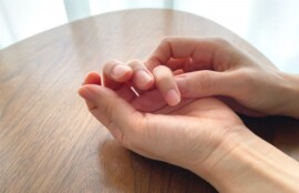 久里浜　巻き爪　手