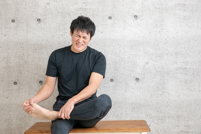 久里浜　巻き爪　足