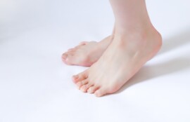 久里浜　巻き爪　足