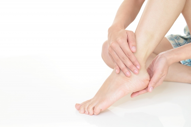 湘南台　巻き爪　足