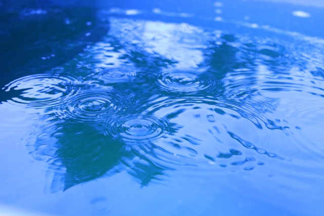 逗子市　巻き爪　雨