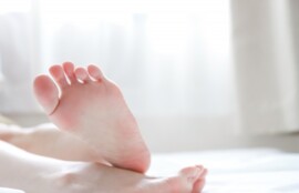 逗子市　巻き爪　足