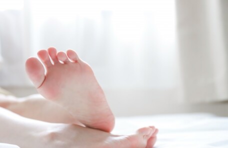 逗子市　巻き爪　足