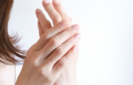 逗子市　巻き爪　手