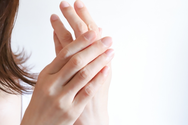 逗子市　巻き爪　手